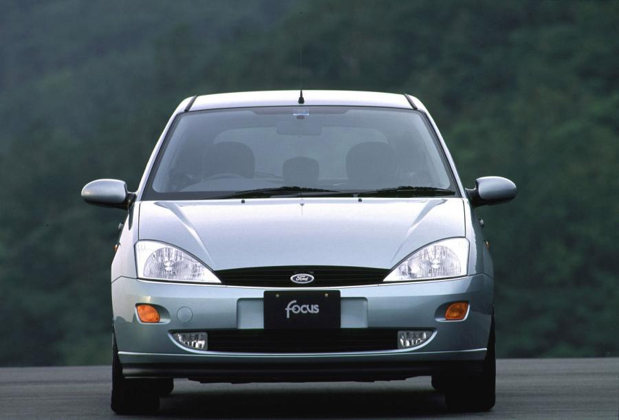  Ford Focus 1999 года  (фото 44 из 130)